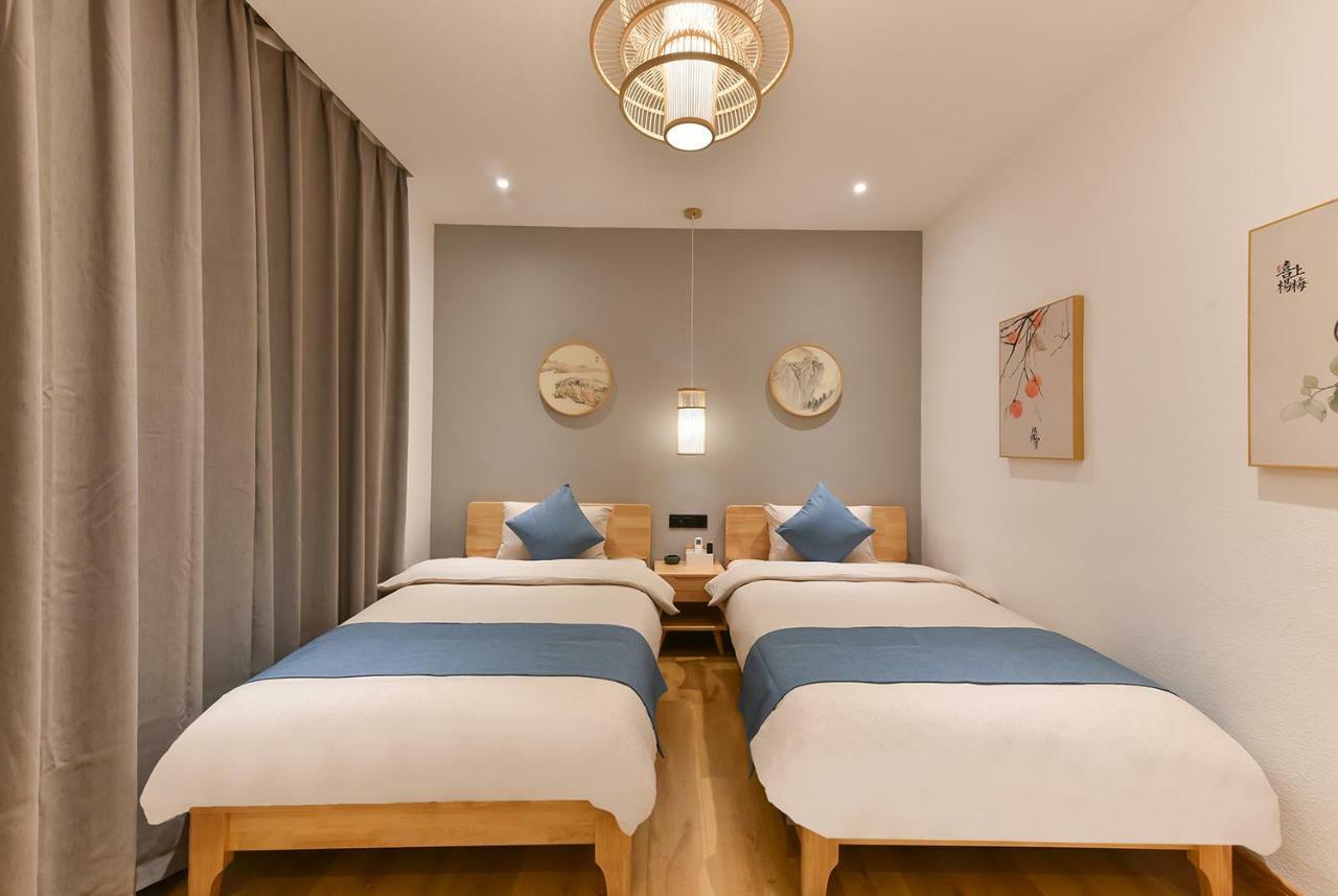 Yifangyan - Tingyuan Qingshe Hostel Fenghuang Zewnętrze zdjęcie