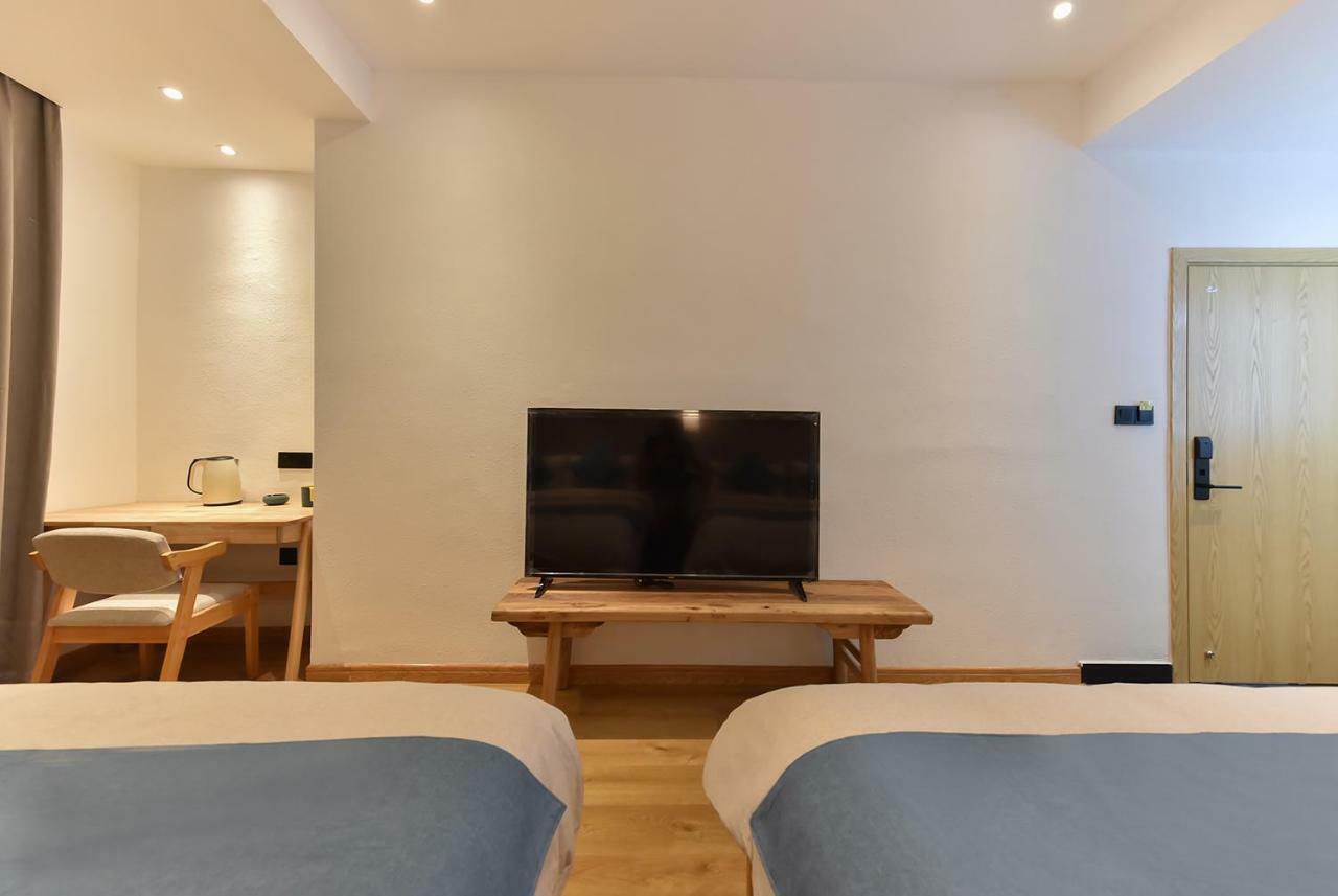 Yifangyan - Tingyuan Qingshe Hostel Fenghuang Zewnętrze zdjęcie