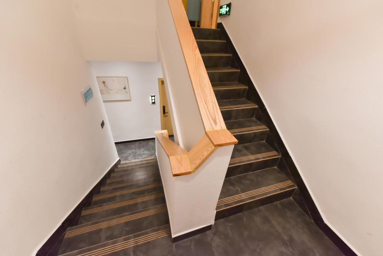 Yifangyan - Tingyuan Qingshe Hostel Fenghuang Zewnętrze zdjęcie